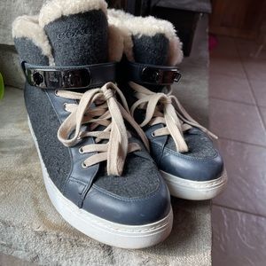 SUPER CUTE COACH SNEAKERS